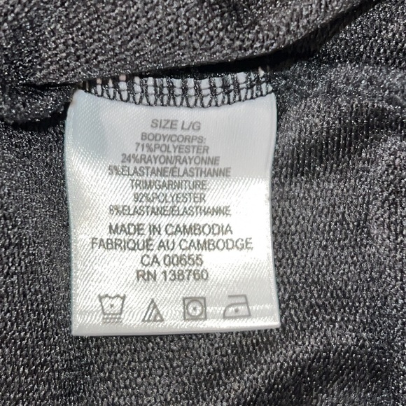 Waist length velvet trim top, size Large - Picture 6 of 6